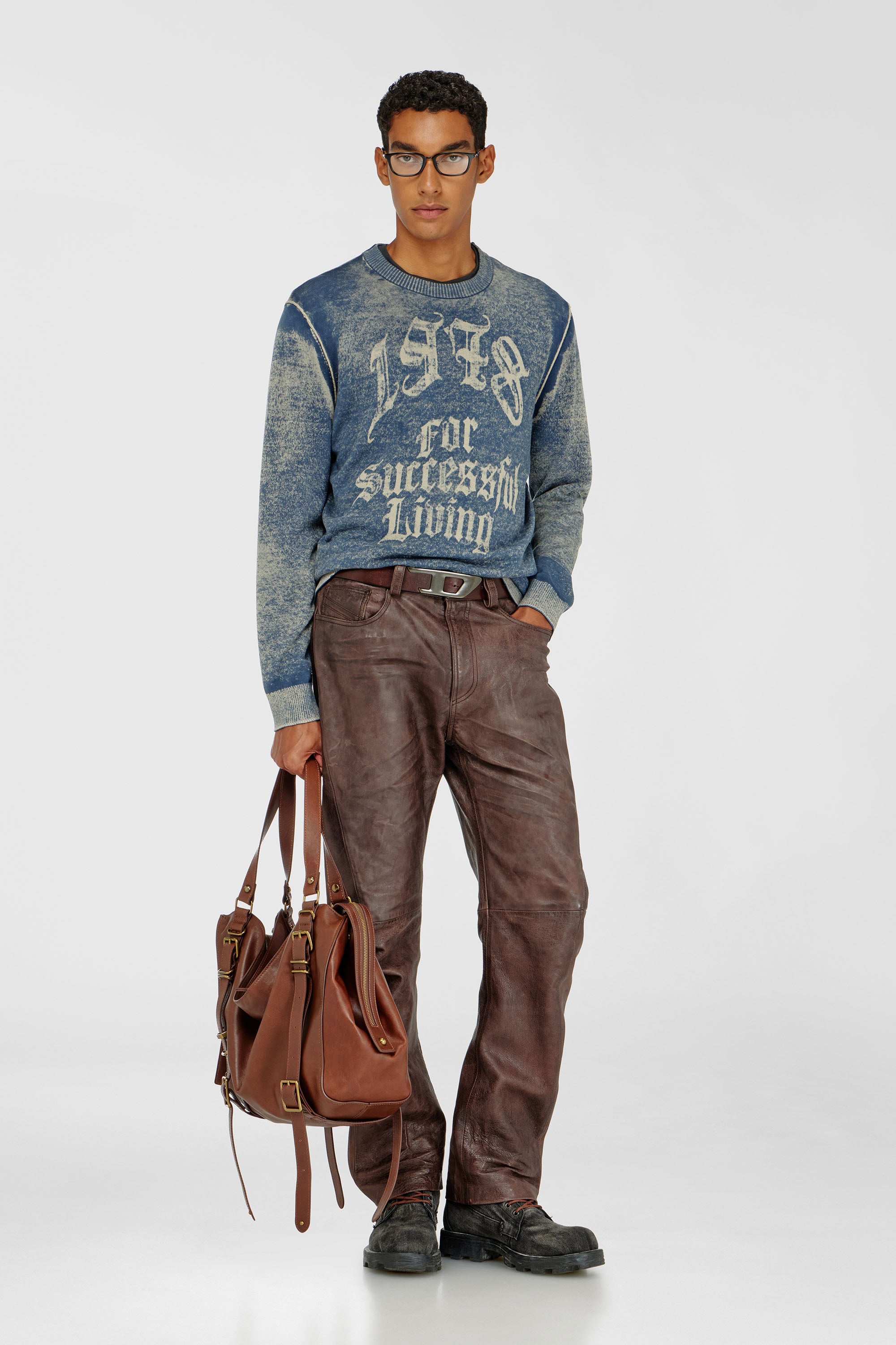 Diesel - D-ONE TOPHANDLE L, D-One-Bolso large con asa superior de piel tratada Unisex in Marr&oacute;n - 2