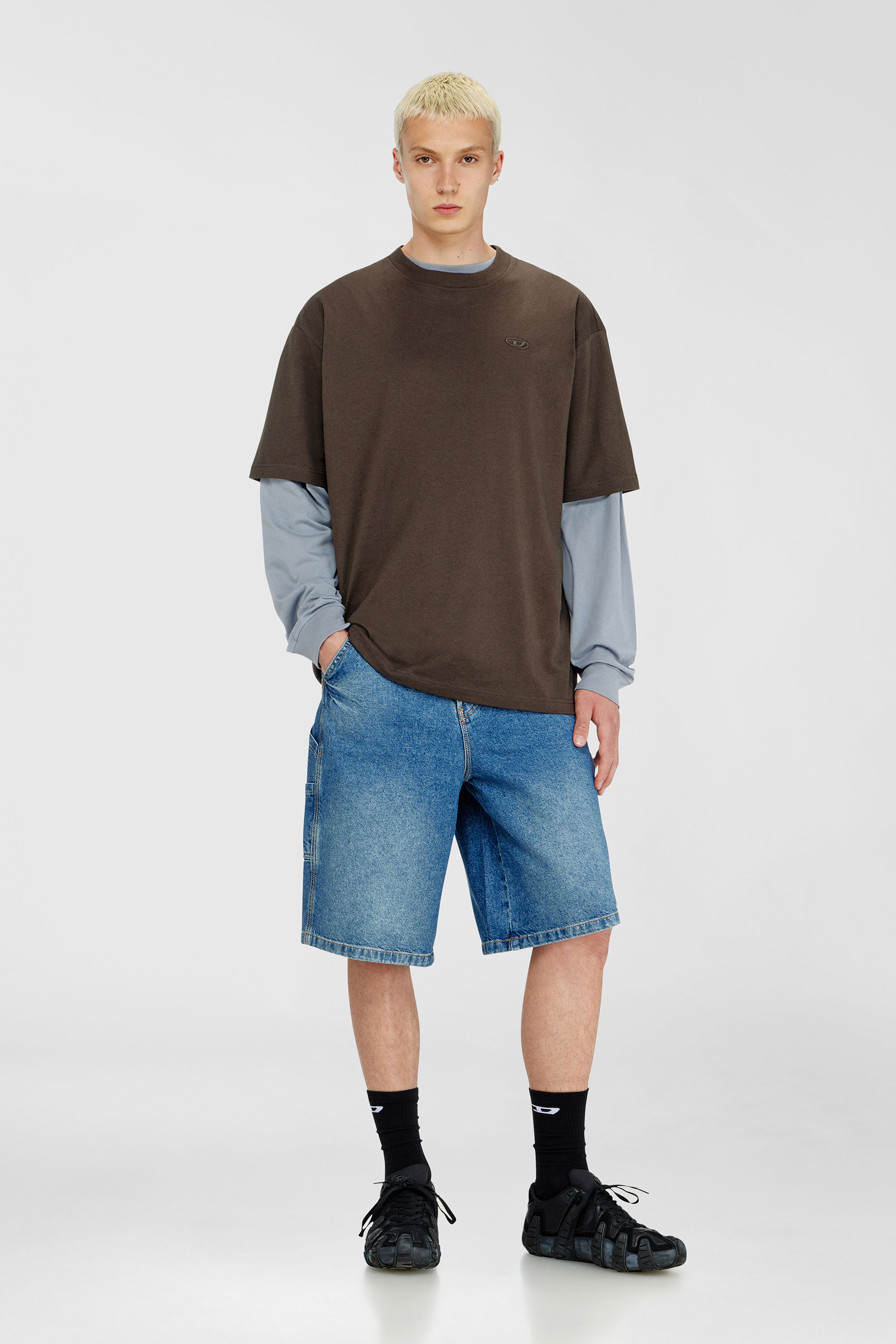 Diesel - T-BOGGY-MEGOVAL-D, Camiseta con bordado oval D grande Hombre in Marr&oacute;n - 2
