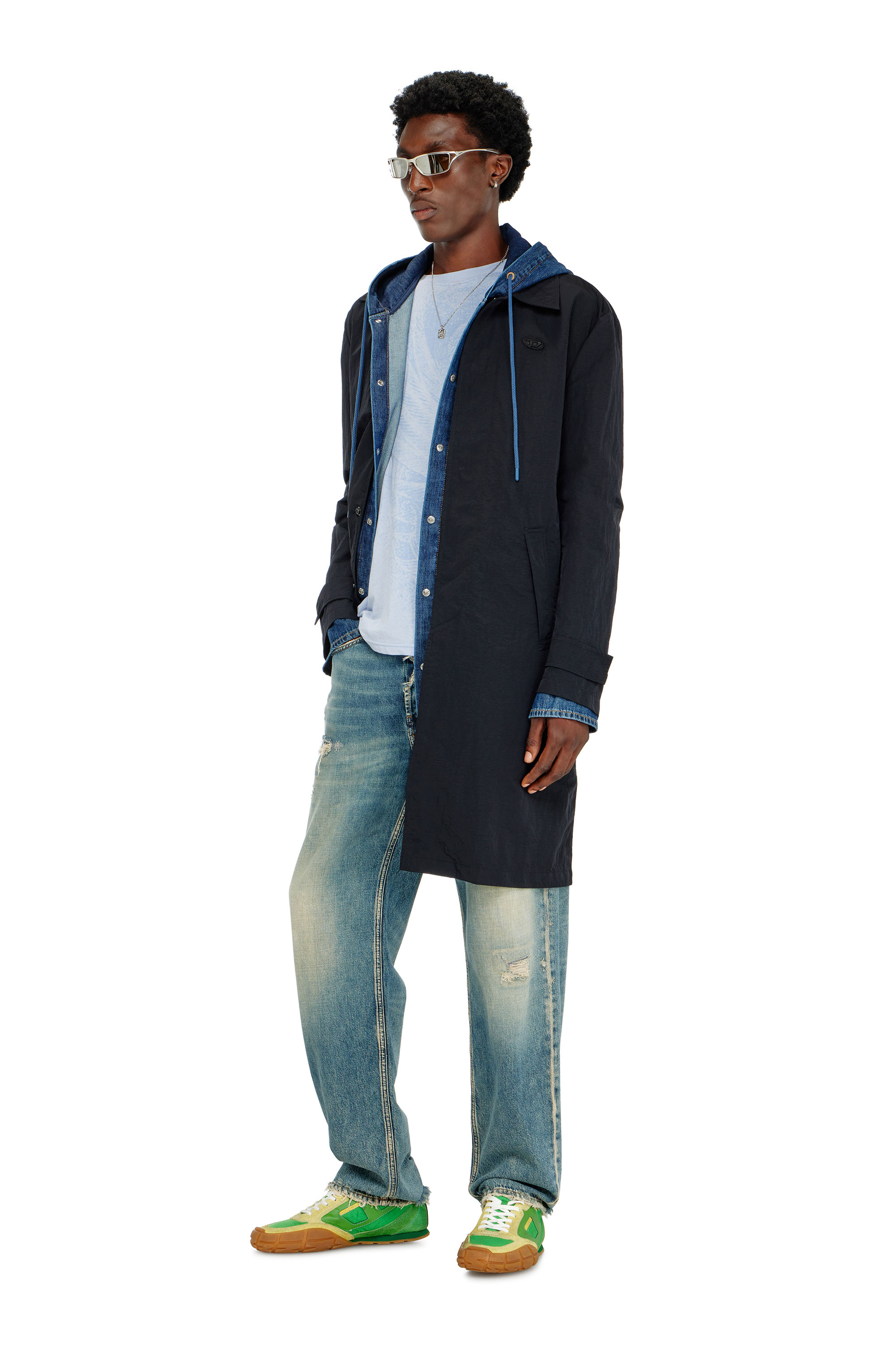 Diesel - J-BURHAT, Abrigo de nailon con acabado arrugado brillante Hombre in Negro - 3