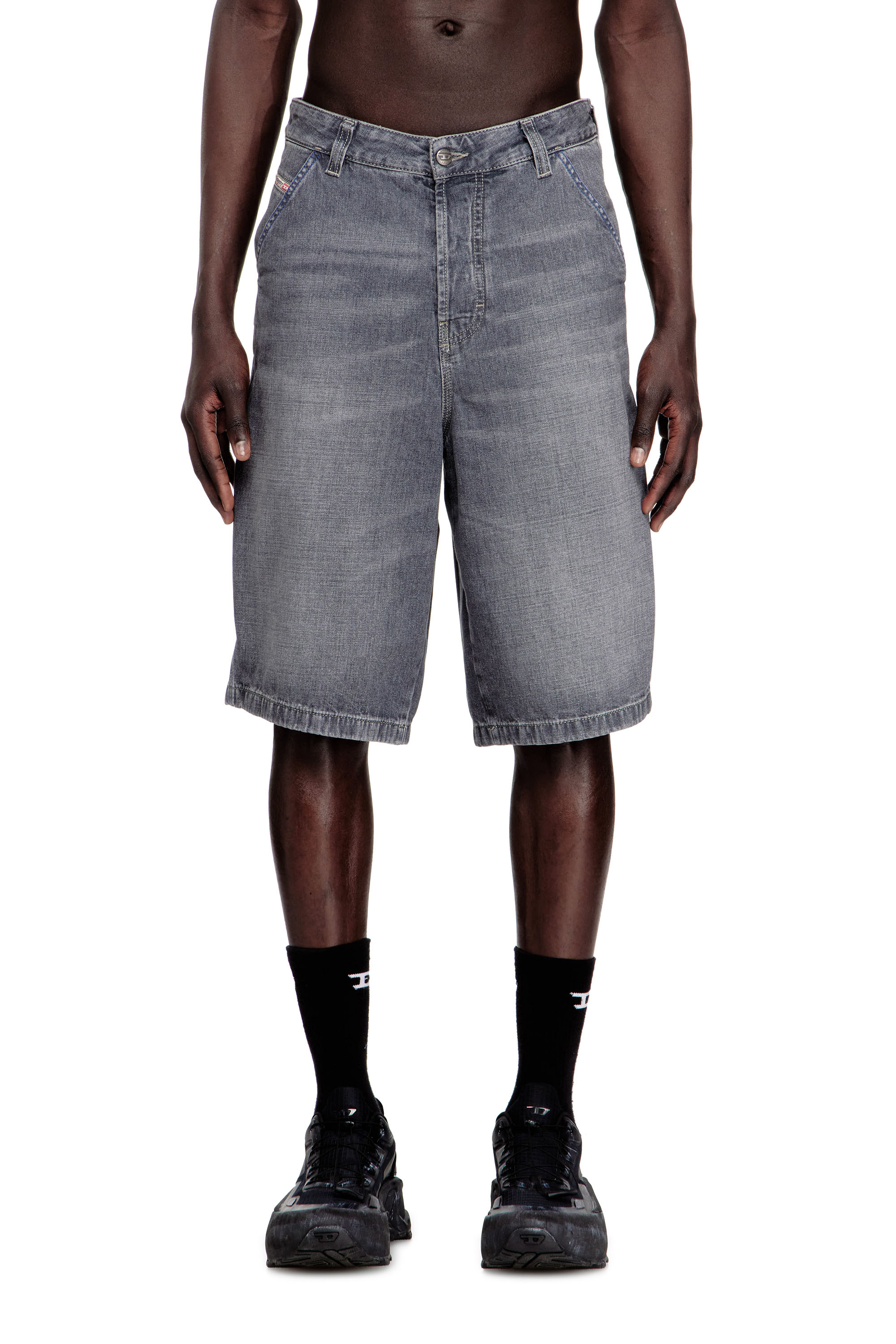 Diesel - D-LIVERY-W-SHORT, Pantalones cortos vaqueros de corte relajado Hombre in Gris - 3