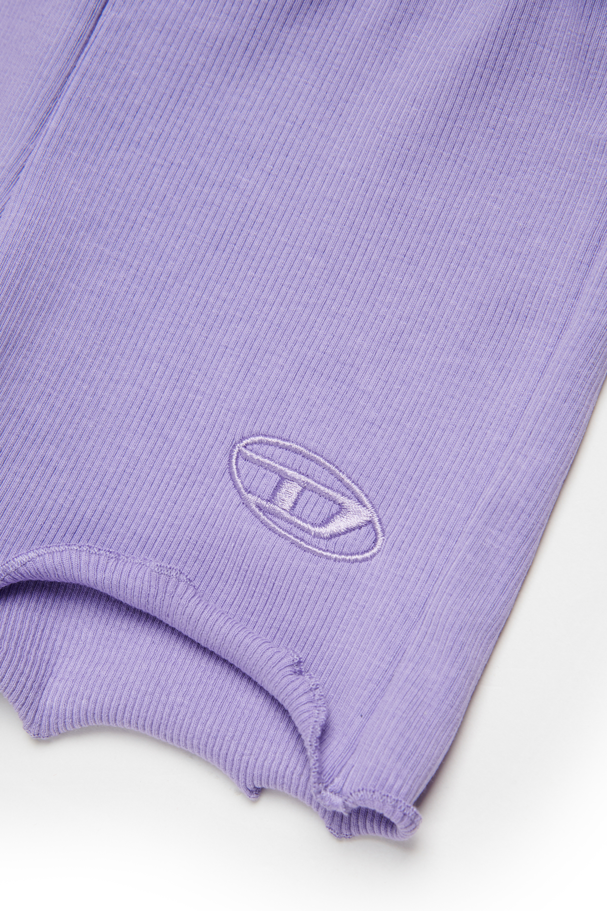 Diesel - PASPYB, Pantalones cortos de algod&oacute;n con dobladillos vueltos Mujer in Morado - 4