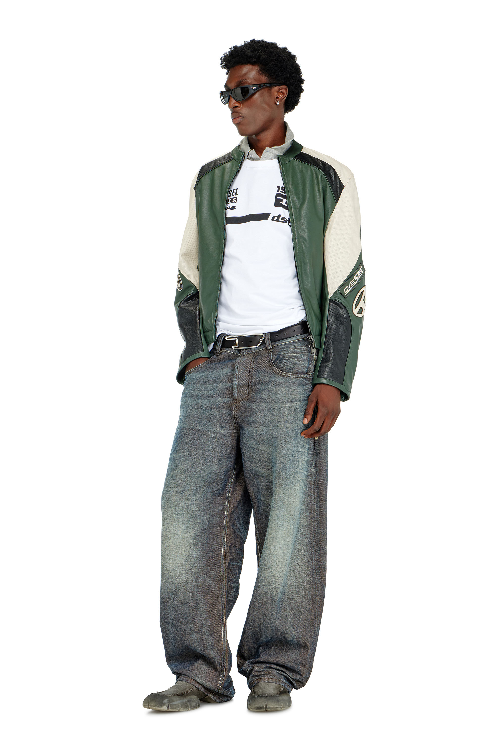 Diesel - T-NORM-V12, Camiseta de algod&oacute;n con estampados gr&aacute;ficos en contraste Hombre in Blanco - 2