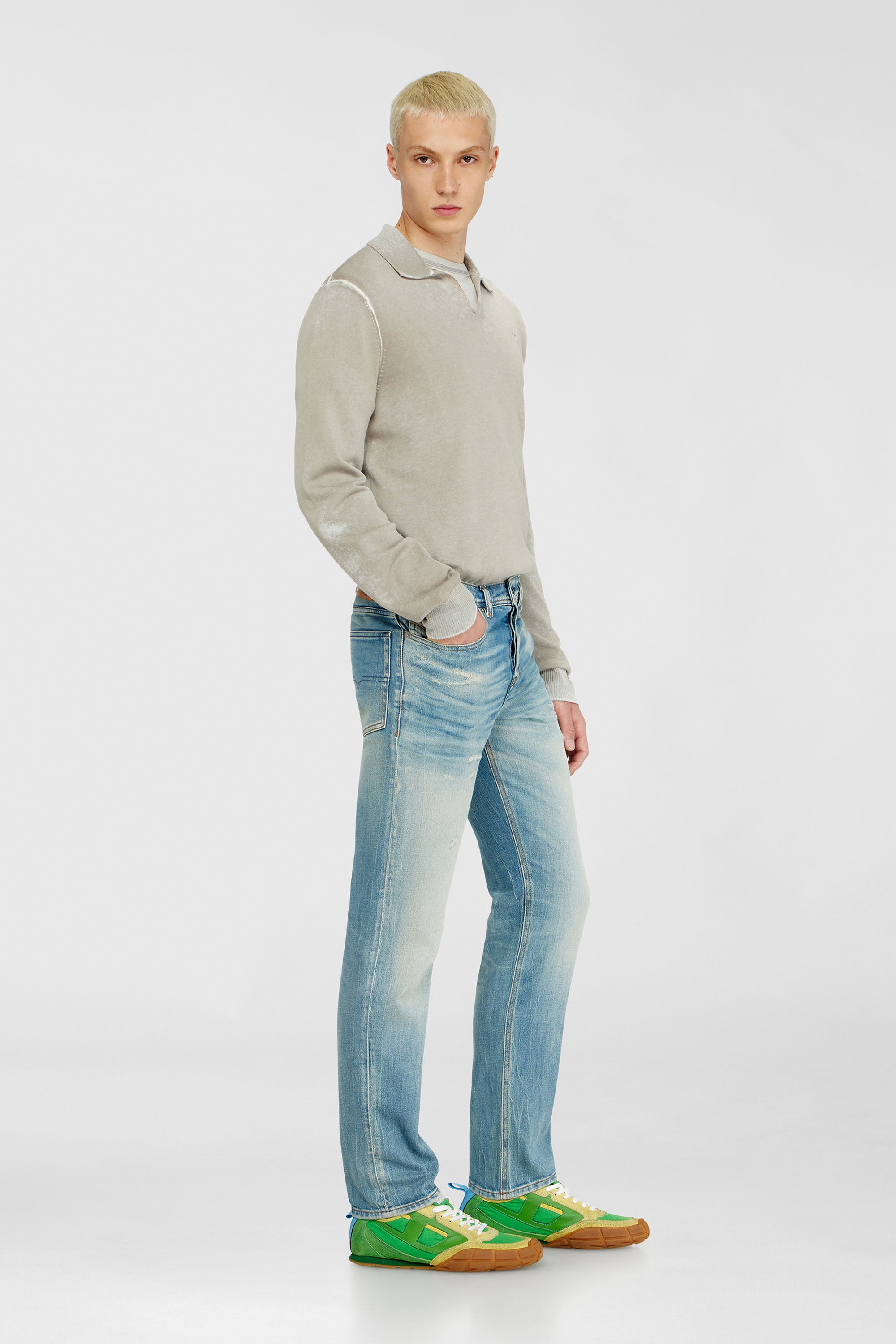 Diesel - Regular Jeans 2023 D-Finitive 09P33 Hombre, Azul Claro - 1