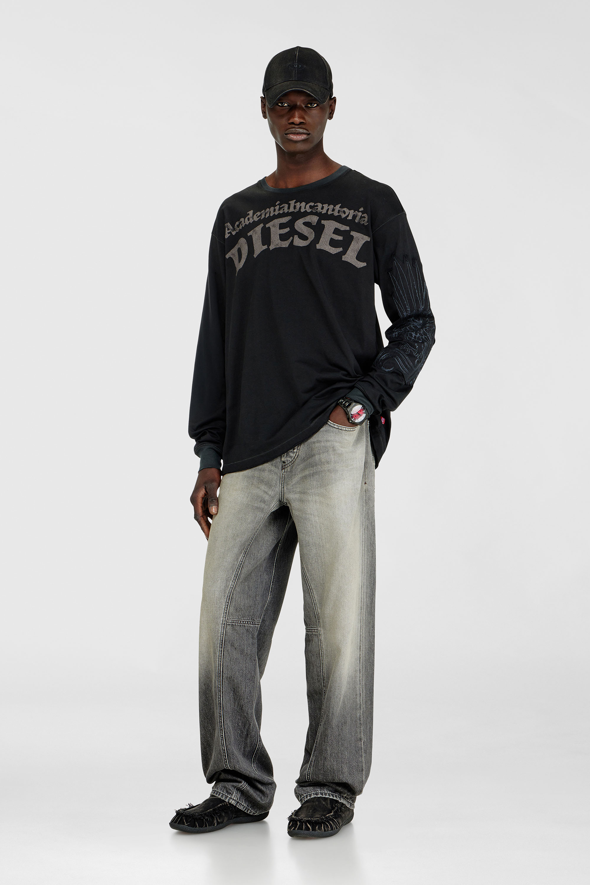 Diesel - T-NORM-LS-AA3, Camiseta de manga larga con estampados y parches Hombre in Negro - 2