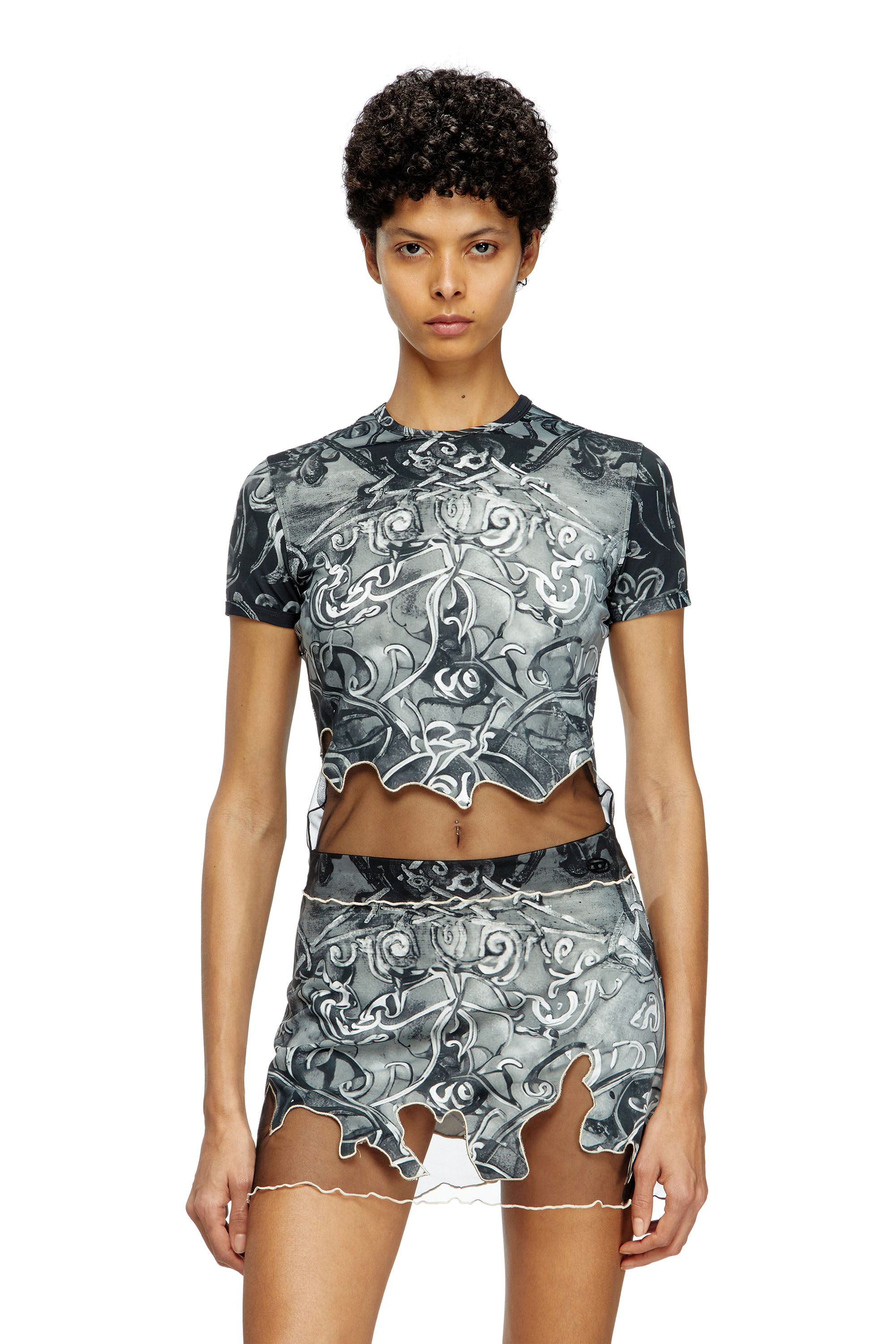 Diesel - T-INLAY, Camiseta de nailon con estampado heráldico Mujer in Multicolor - 1