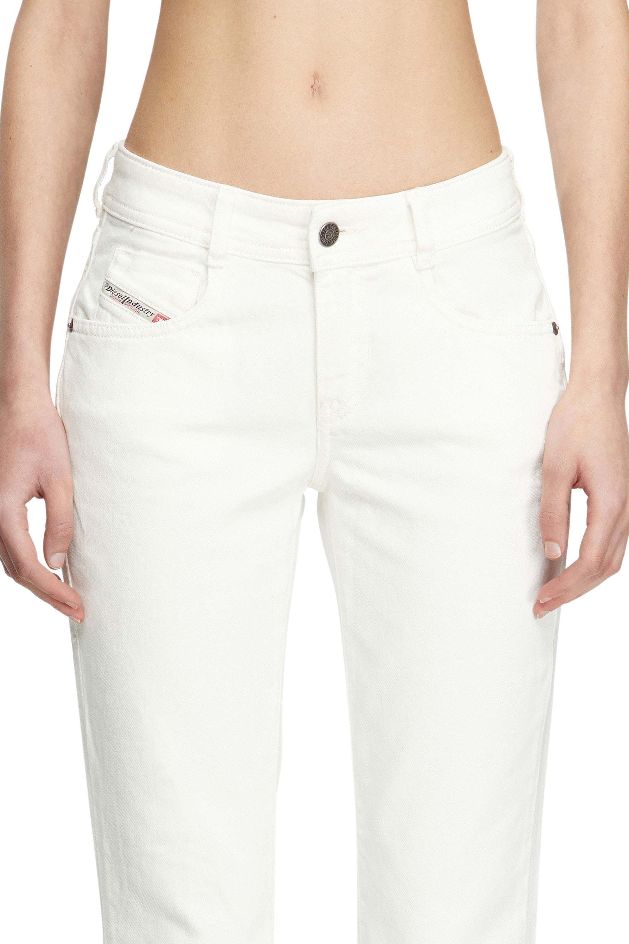 Diesel - Bootcut Jeans 1969 D-Ebbey 09D63 Mujer, Blanco - 5